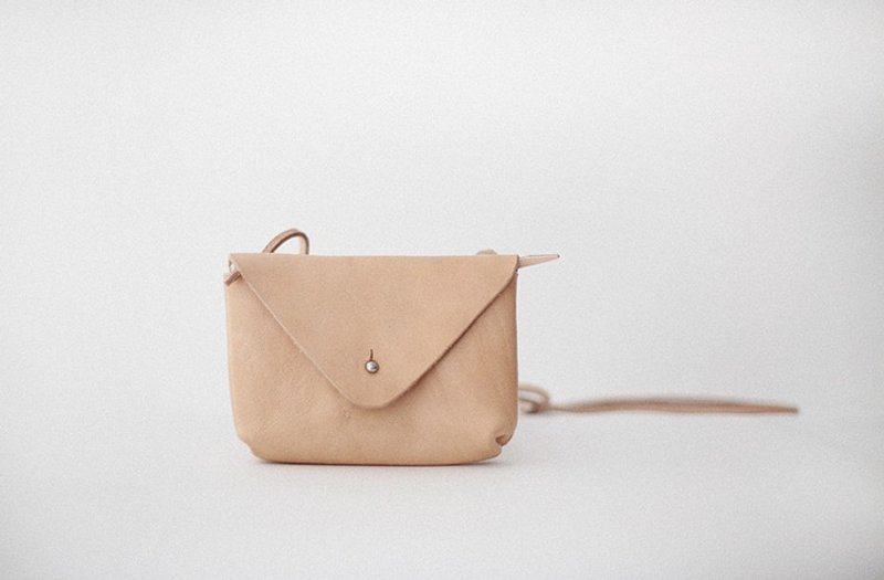 leather-shop   vintage頭層植鞣手工真皮迷妳收納女包包可單肩斜挎 - 侧背包/斜挎包 - 真皮 卡其色