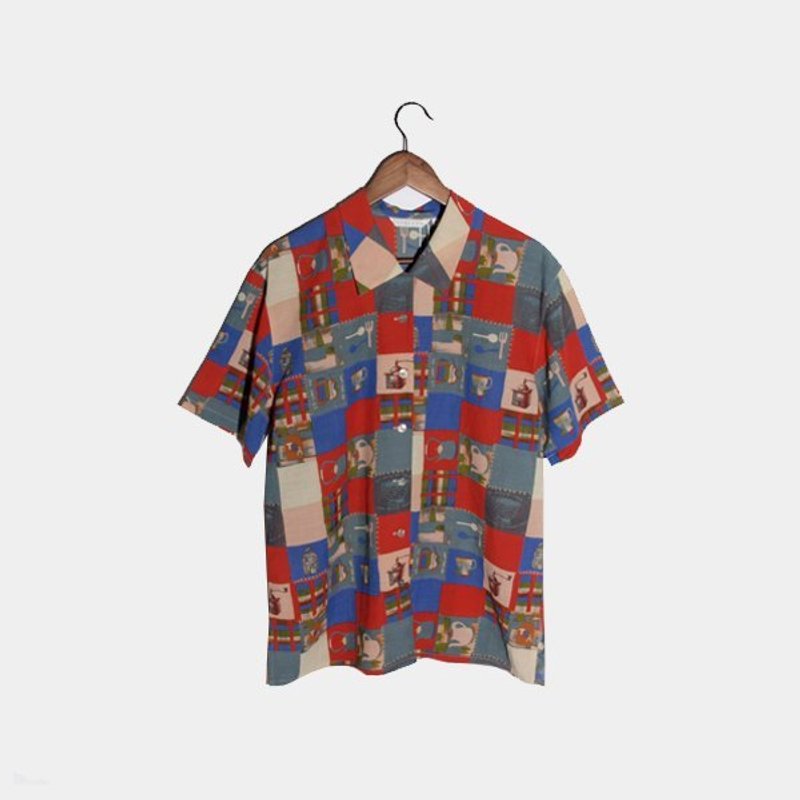 │moderato│英式下午茶具组撞色棋盘格古着衬衫/欧洲女孩文艺青年 - 女装衬衫 - 其他材质 多色