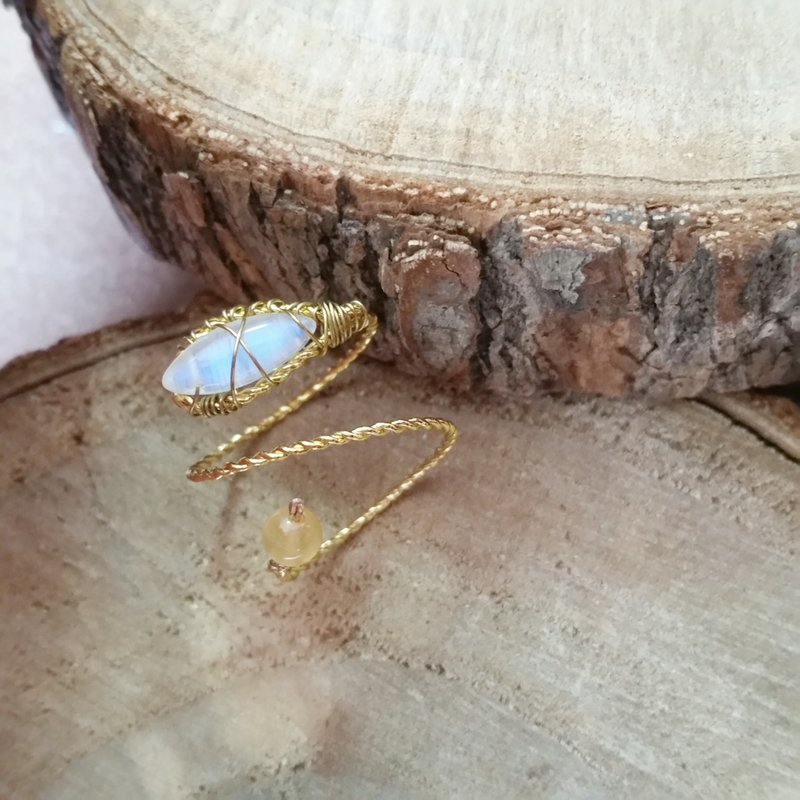 月光石/月亮石, 橙玛瑙石 镀金戒指 (款二) please provide ring size when order gold-plated Silver-plate chain Ring with  moonstone and agate - 戒指 - 宝石 橘色