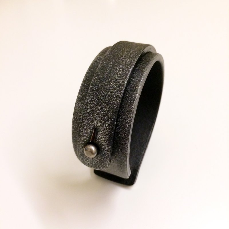 金属系皮革手环－古银 - 手链/手环 - 真皮 灰色