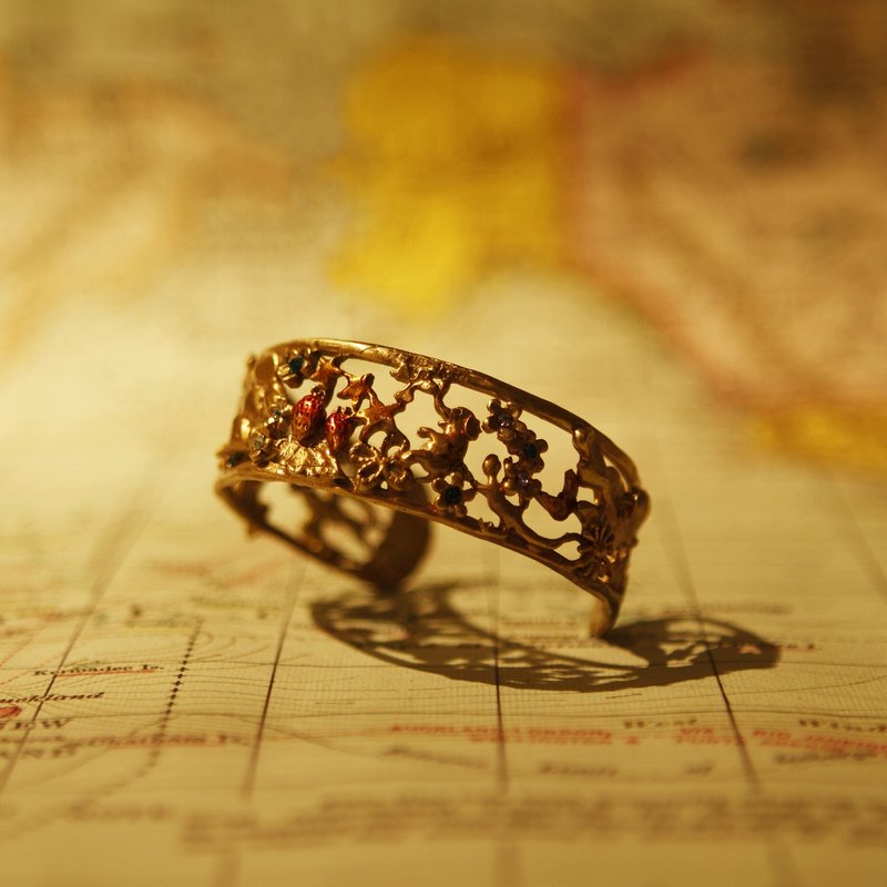 World / bracelet - 手链/手环 - 其他金属 金色