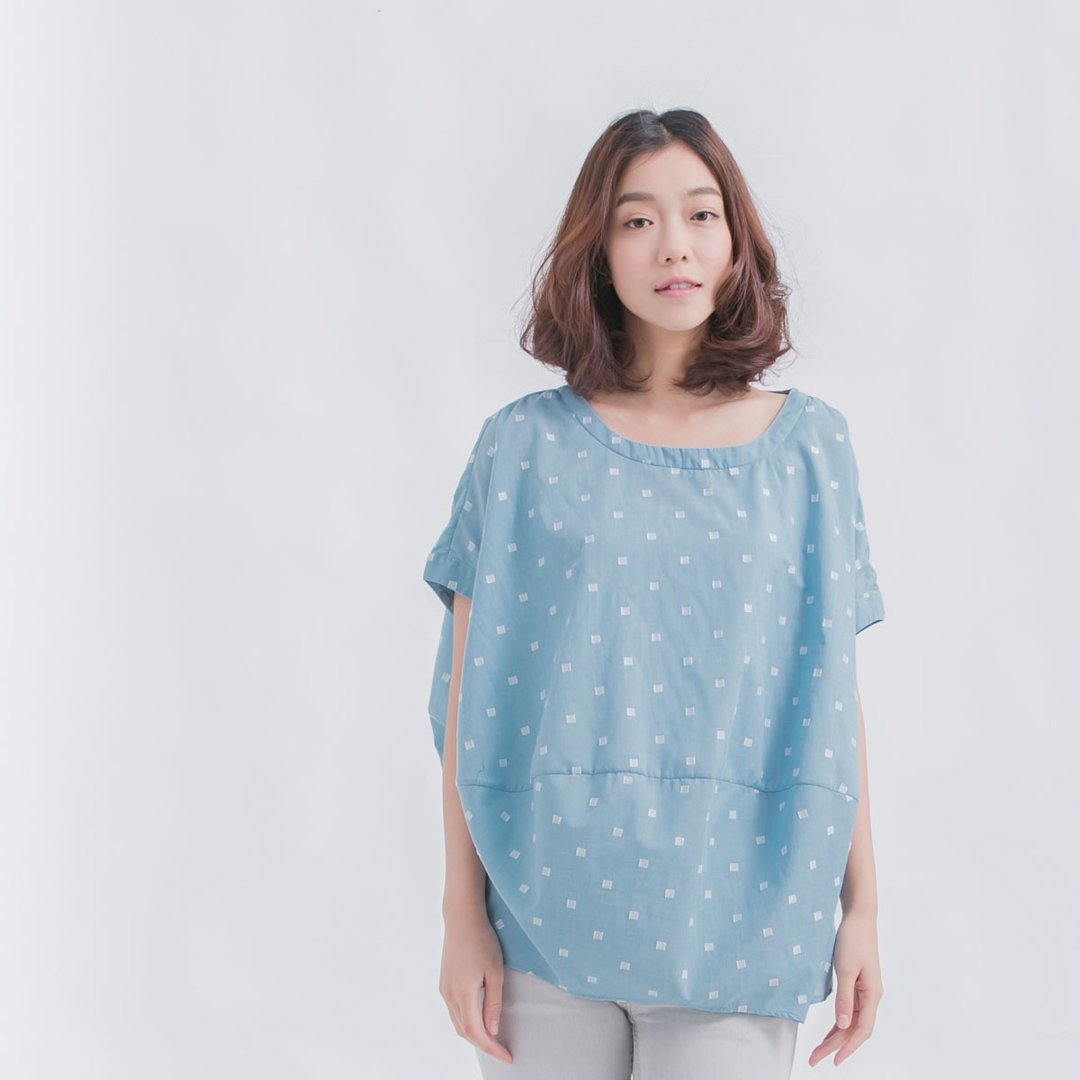 Kathy 宽版球型上衣/浅蓝 - 女装上衣 - 棉 蓝色