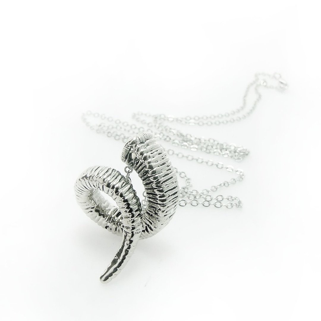 Ram horn pendant in white bronze,Rocker jewelry ,Skull jewelry,Biker jewelry - 项链 - 其他金属 