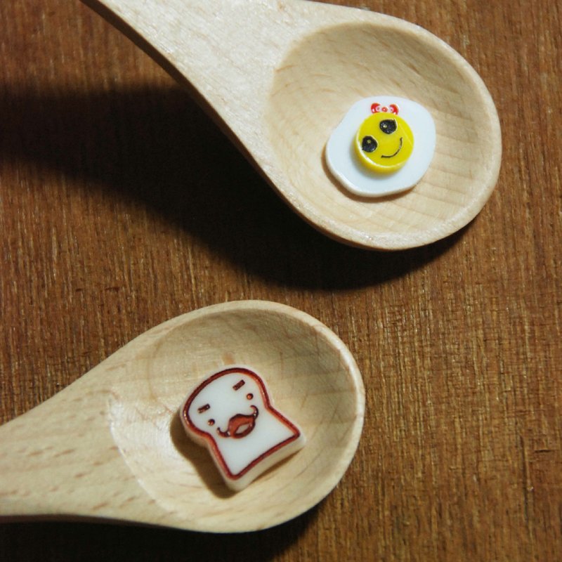 吐司先生&荷包蛋小姐/早餐约会/抗过敏钢针/可改夹式/压克力材质 - 耳环/耳夹 - 压克力 咖啡色