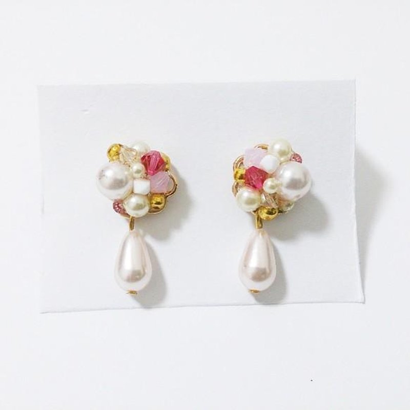 [Strawberry dream] Clip Earring - 耳环/耳夹 - 其他金属 