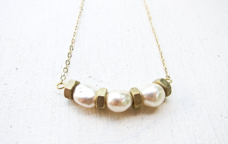 巴洛克珍珠古铜金螺帽微笑项链-smile - 项链 - 其他金属 金色