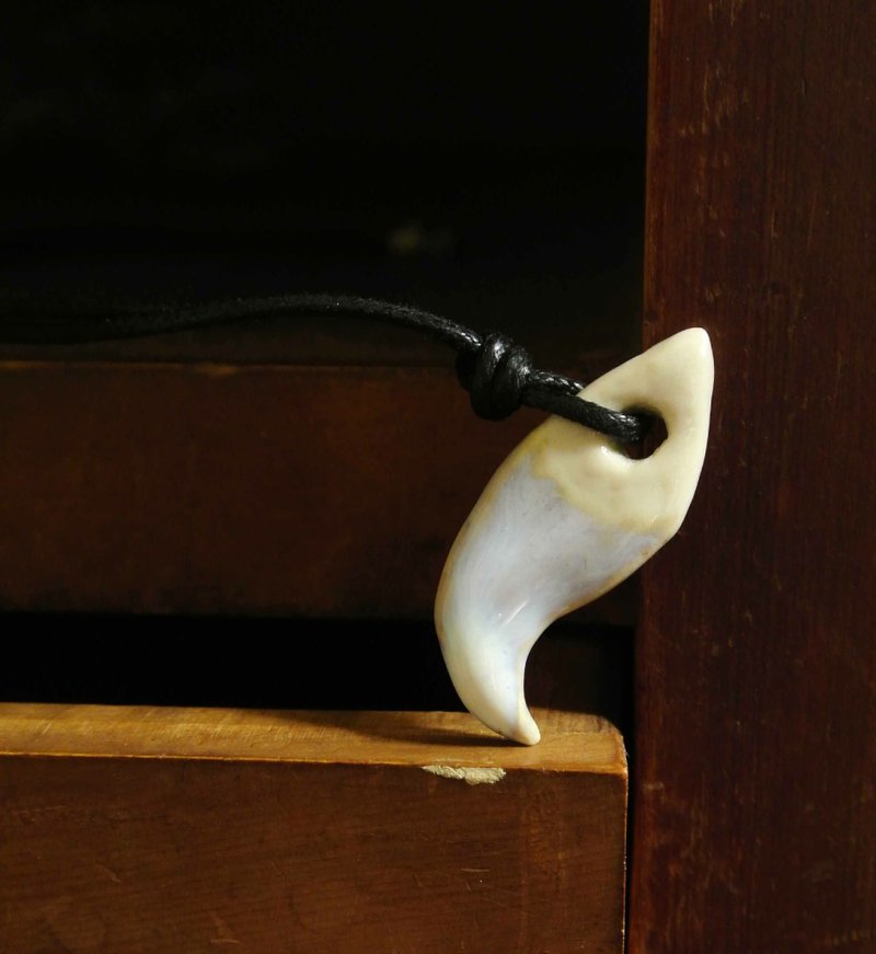 【 T - C 】项链 日本白瓷 瓷器  限量 自然釉色 无限看不腻色调 摄氏1350高温烧制 - 项链 - 瓷 