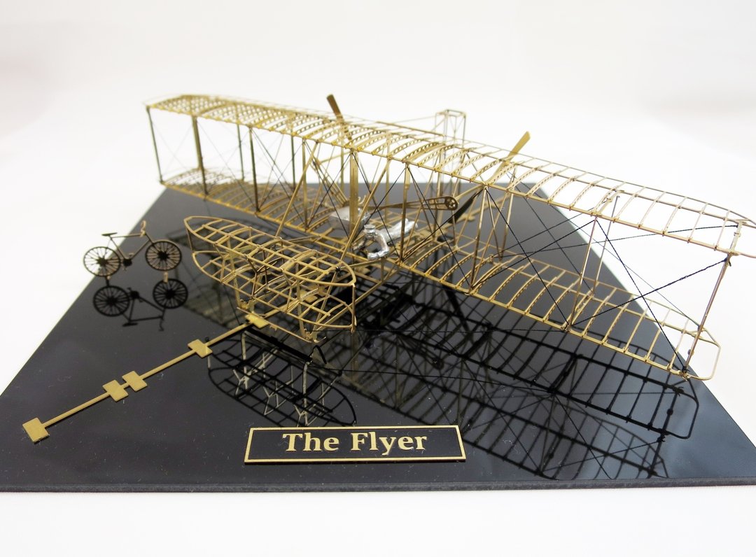 〔SUSS〕日本Aerobase 金属蚀刻模型组装飞机-Flyer(1903)莱特兄弟飞行机(1/72)-现货免运 - 其他 - 其他金属 金色
