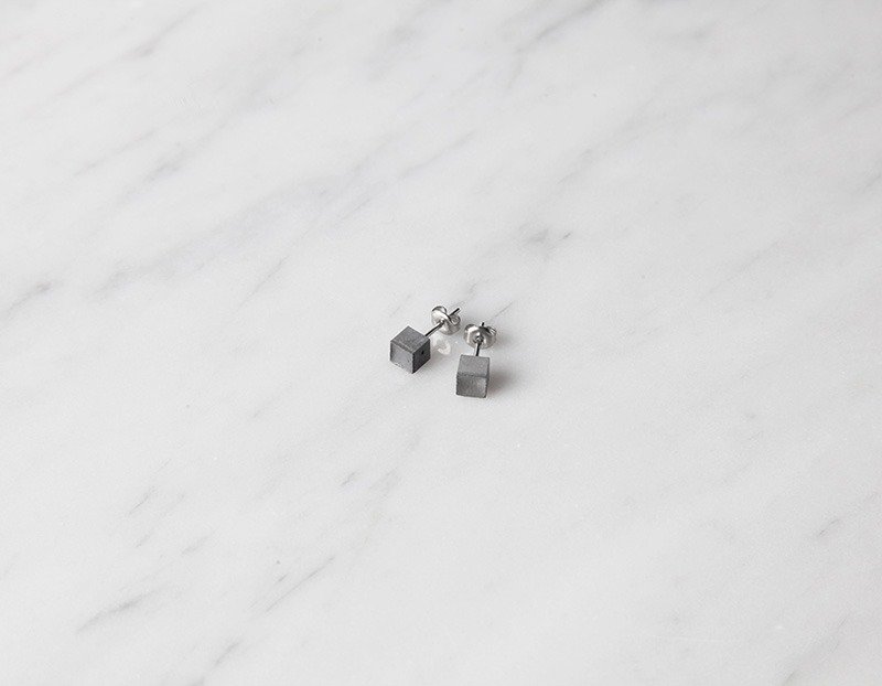 22DesignStudio＿水泥耳环-cube - 耳环/耳夹 - 水泥 灰色