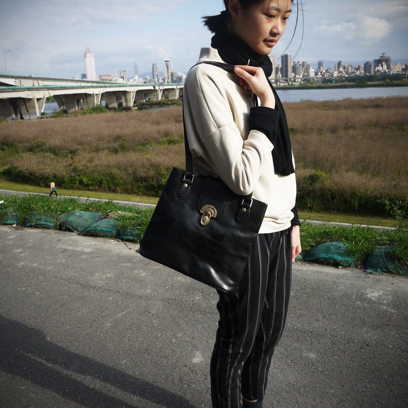 ShiKa夕卡//SaintDuck黑色典雅肩背包{A2-086} - 侧背包/斜挎包 - 其他材质 黑色