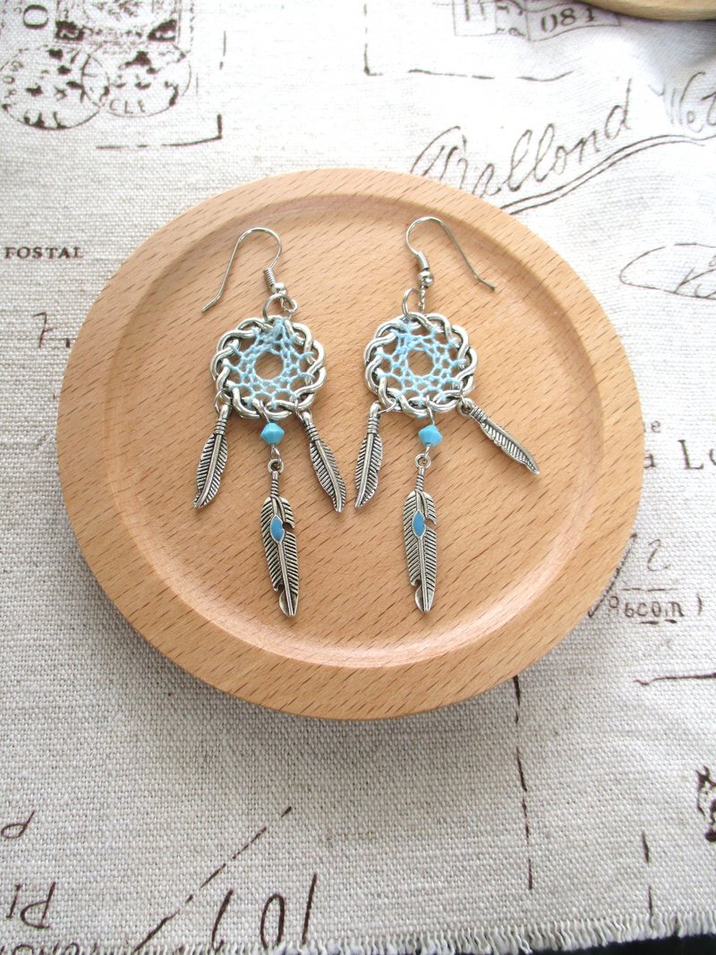 小风筝-捕梦网耳环-浅蓝 - 耳环/耳夹 - 其他金属 蓝色