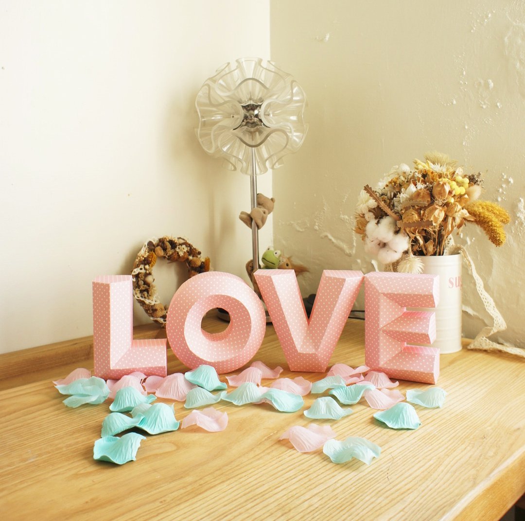 婚纱道具 /  拍摄道具 /  LOVE  / 立体字 / - 木工/竹艺/纸艺 - 纸 多色