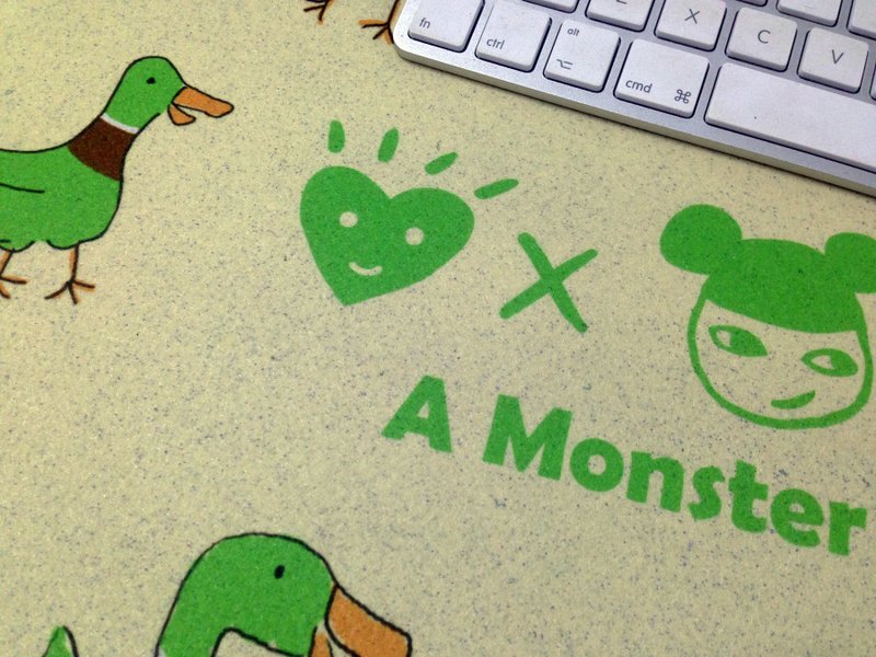 BLR 手工 印花 一天一怪兽 绿雁鸭 联名款 地垫/桌垫 两用 奶茶黄 - 餐垫/桌巾 - 其他材质 黄色