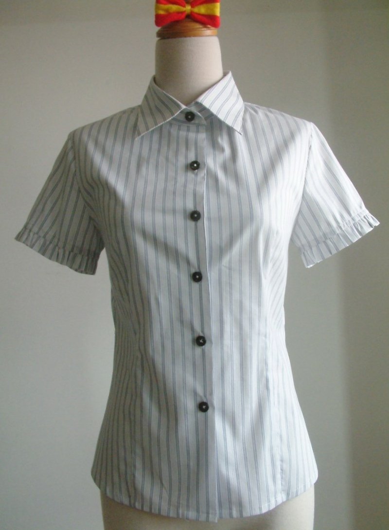 小荷叶边条纹短袖衬衫-蓝白条纹 - 女装衬衫 - 其他材质 蓝色