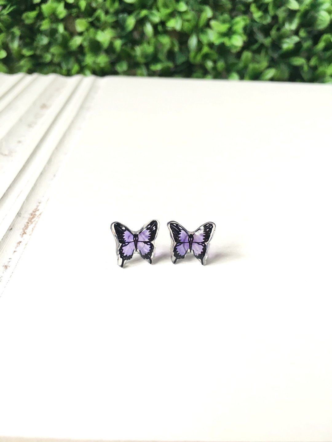 *Haku·Neko*手绘紫色燕尾蝶耳环 - 耳环/耳夹 - 塑料 紫色