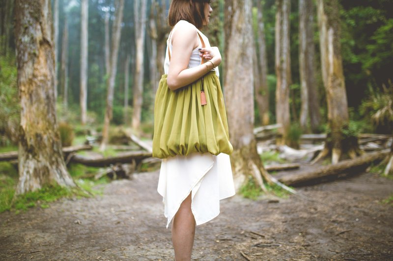 l   壁卡南庭  l - 侧背包/斜挎包 - 其他材质 卡其色