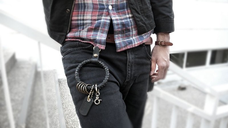 《CANCER流行实验所》黑涩-手工编织钥匙环 - 钥匙链/钥匙包 - 真皮 黑色