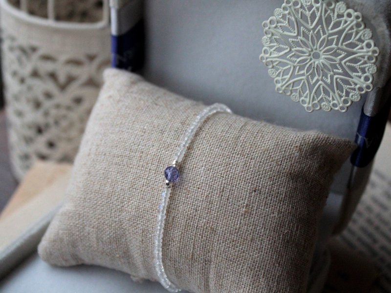 Journal 降雪之约 / 托帕石、月光石、纯银手链(专属卖场) - 手链/手环 - 宝石 