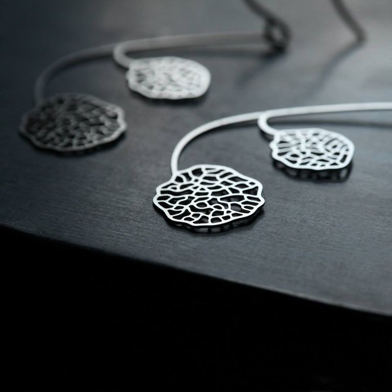 心系耳环 (S) - 耳环/耳夹 - 其他金属 