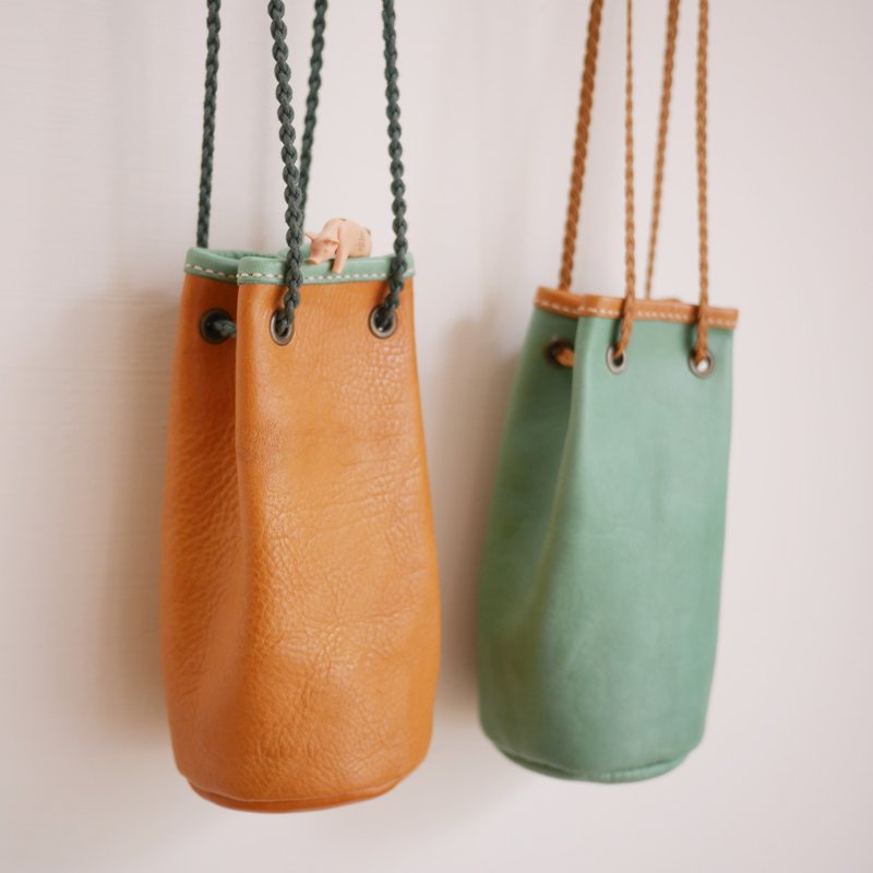 夏日凉凉水桶包 - 手拿包 - 真皮 多色