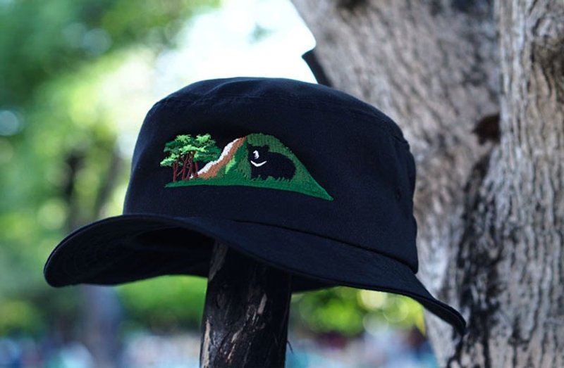 Rarefor 手工自创 渔夫帽 男女皆可 {台湾黑熊款} - 帽子 - 棉．麻 黑色