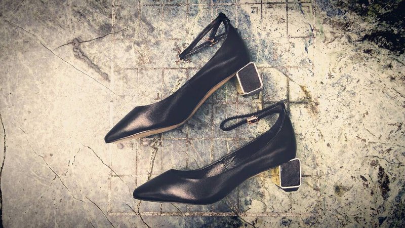 big day 关于人生中的大日子系列 #967 ||除了水钻我有别的打算 完美的4.5厘米是幸福的起点 简约后跟有戏低跟鞋 黑|| - 女款休闲鞋 - 真皮 黑色