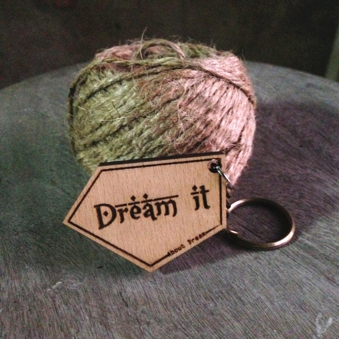 ►About 文字设计钥匙圈◄－Dream it. - 钥匙链/钥匙包 - 木头 