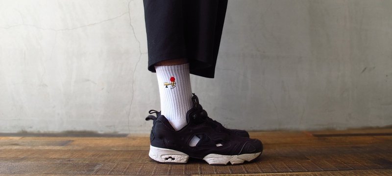 剑玉剌绣 中性袜子 - 袜子 - 棉．麻 白色