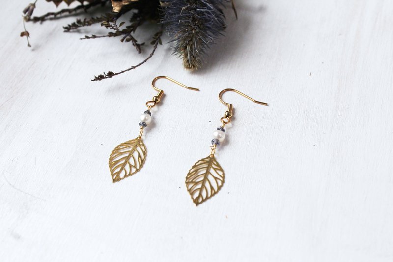 12月诞生石-lolite 堇青石盛宴系列垂吊耳环（可改夹） - 耳环/耳夹 - 宝石 紫色