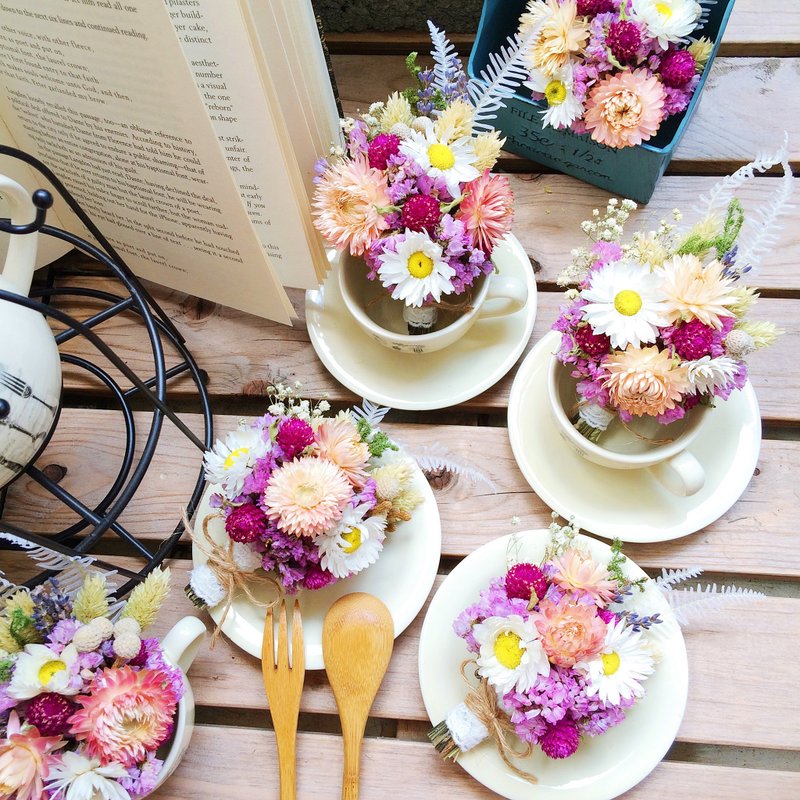 【森之呼吸─婚礼胸花】(单只)干燥花胸花 棉花 婚礼小物 自助婚纱 外拍 - 胸花/手腕花 - 其他材质 