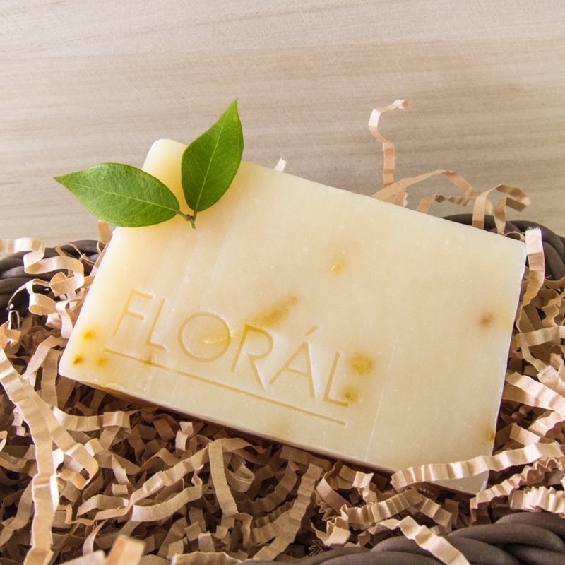 【FLORAL】手工皂系列-白玉盏华手工皂 100g - 肥皂/手工皂 - 其他材质 黄色