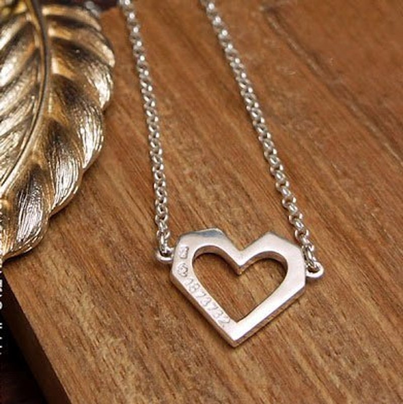 Georgia Tsao //钻石爱心纯银项炼(双圈) - 项链 - 其他金属 灰色