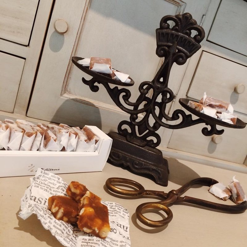 四分之三法式甜点 ［法式牛奶糖Caramal mou ］ - 零食/点心 - 新鲜食材 多色