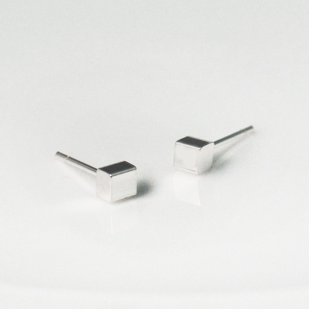 几何方块耳环 925纯银正方形耳环-64DESIGN银饰 - 耳环/耳夹 - 其他金属 灰色