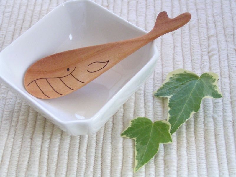 日本藤芸可爱动物系列- 元气大翅鲸点心匙 - 餐刀/叉/匙组合 - 木头 多色