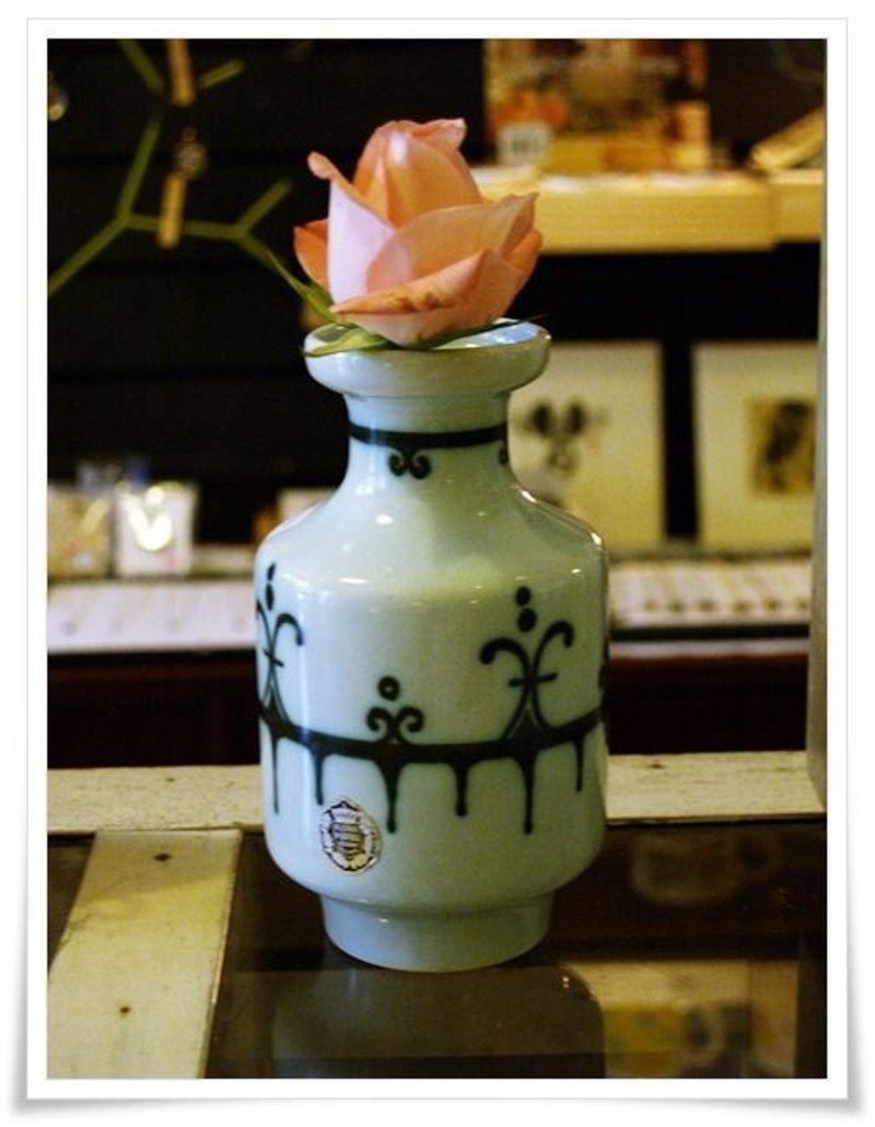 Vintage。欧洲老物/优雅水蓝色花瓶。有美丽图案 - 花瓶/陶器 - 其他材质 