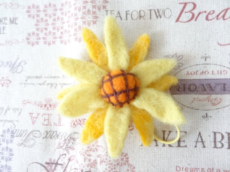 娇艳的盛夏花朵发圈-羊毛毡"发圈" (可定制化更改颜色) - 发饰 - 羊毛 黄色