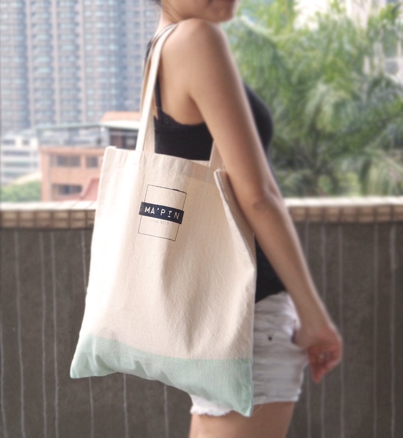 Ma'pin 经典 logo 段染系列 \ 湖水绿 - 侧背包/斜挎包 - 棉．麻 白色