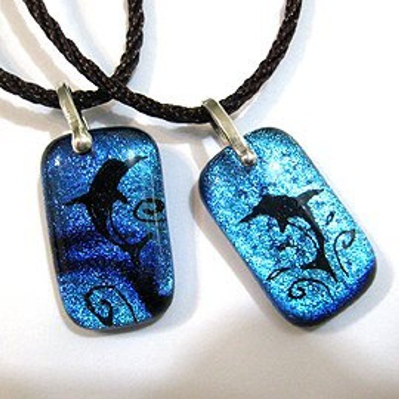 蓝色珠宝琉璃海豚对链 - 项链 - 玻璃 蓝色