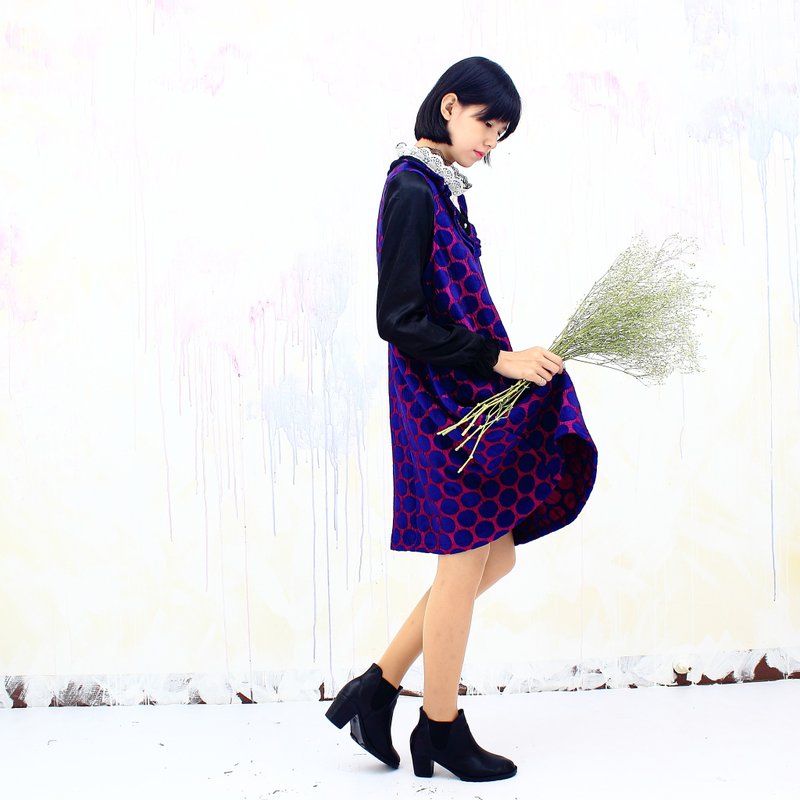 ** 蓝色圆点蓝底 /布蕾丝领有口袋背心裙/点点 普普风 紫色 蓝色 洋装 冬装 - 洋装/连衣裙 - 聚酯纤维 蓝色