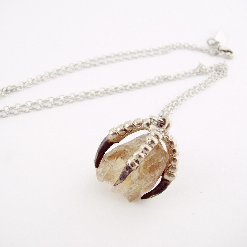 White bronze Claw with smoky quartz stone and oxidized antique color - 项链 - 其他金属 