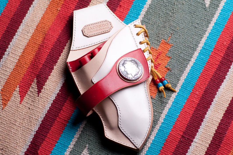 手染印地安植物鞣手缝剪刀包 - 化妆包/杂物包 - 真皮 红色