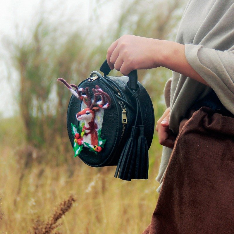 轲人原创手作毛毡包单肩斜跨手提小圆包羊毛毡包包毛毡包礼物包——黑色 棕色 - 侧背包/斜挎包 - 其他材质 黑色