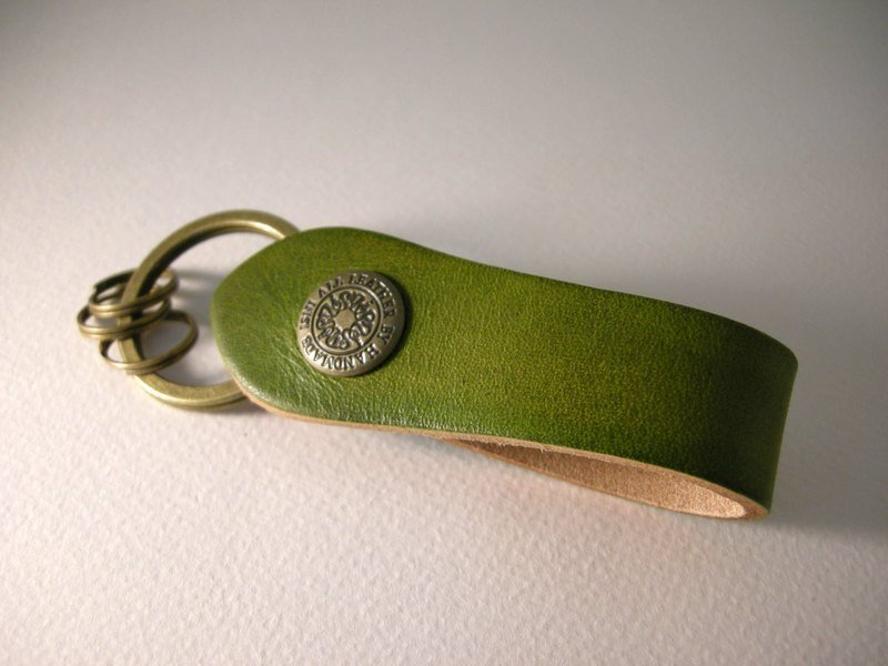 isni 尖头立体钥匙圈 相思绿 欧洲牛皮 职人手作り キーホルダー 情人节 - 钥匙链/钥匙包 - 真皮 