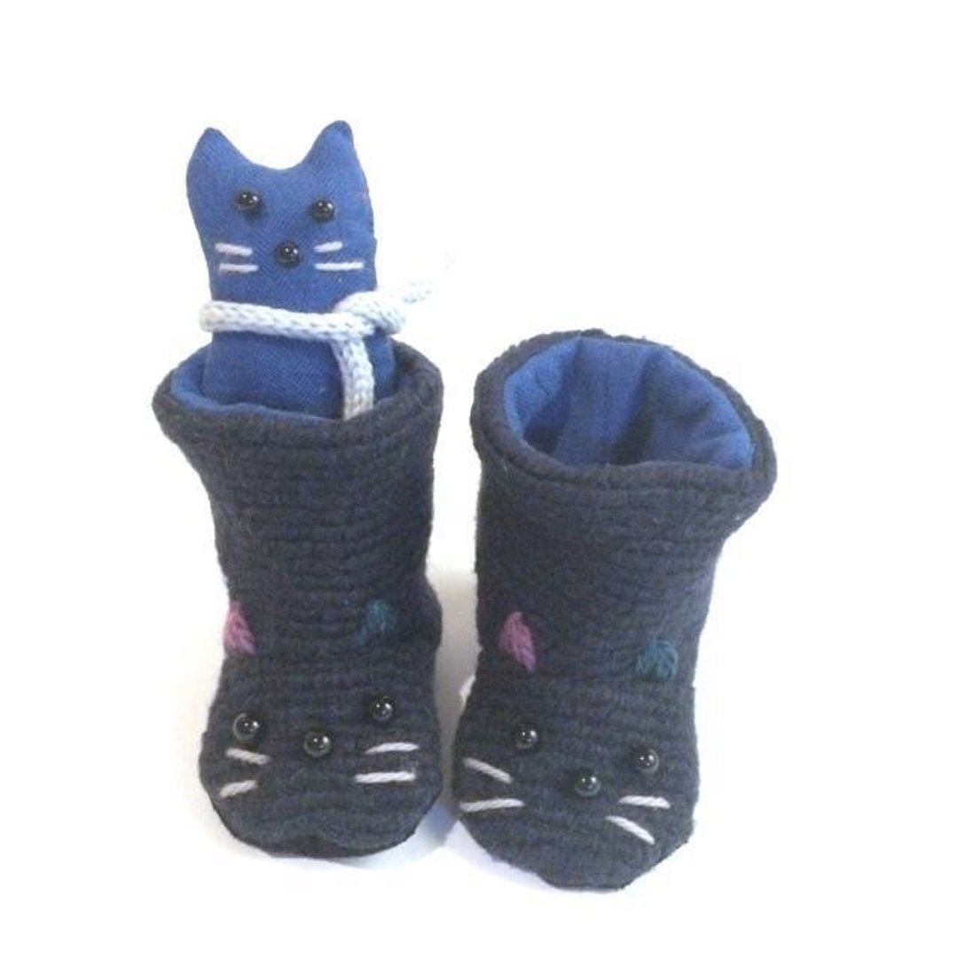 wintergift cat booties - 围嘴/口水巾 - 其他材质 
