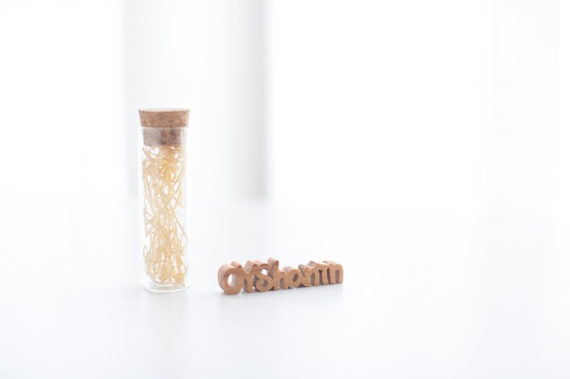 定制化 礼物原木手作刻字 - 玻璃瓶 - 摆饰 - 木头 咖啡色