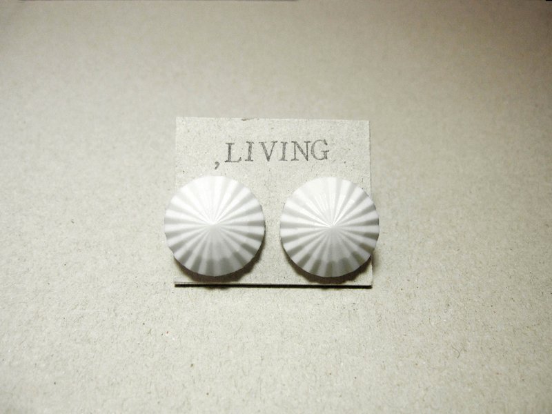 白贝 - 耳环/耳夹 - 塑料 白色