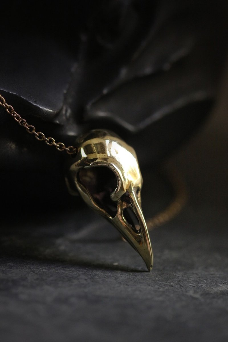 Raven Skull Necklace by Defy. - 项链 - 其他金属 