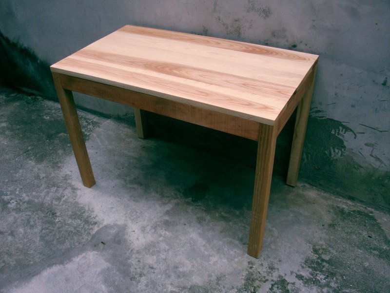 书桌、工作桌也可以当小餐桌 - 其他家具 - 木头 咖啡色