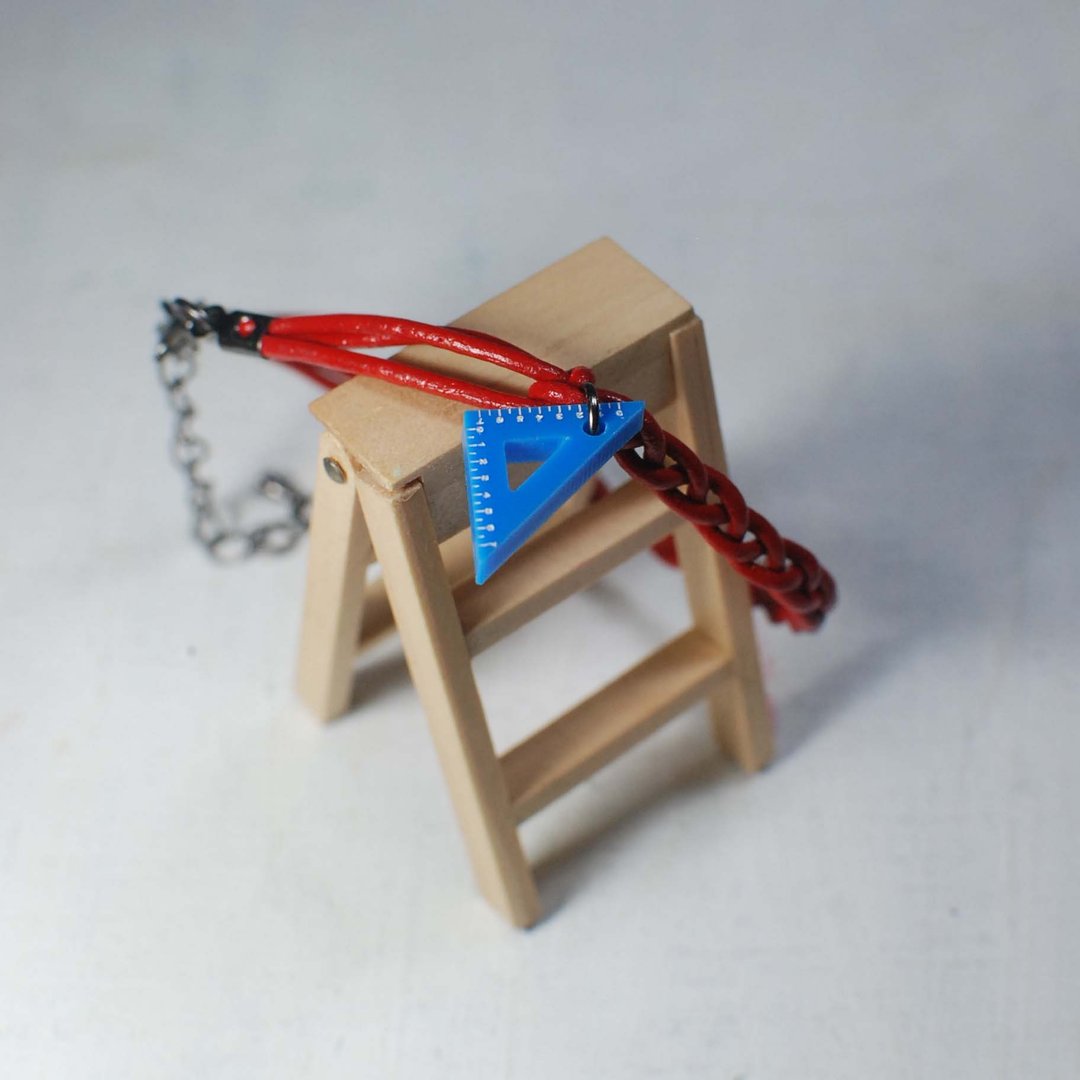 文具控 蓝色三角板小牛皮手链 [毕业礼物 生日礼物] - 手链/手环 - 压克力 蓝色
